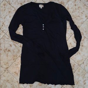 Ella Moss black V-Neck tee shirt